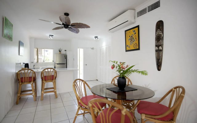 Golden Sands Beachfront Apartment Resort