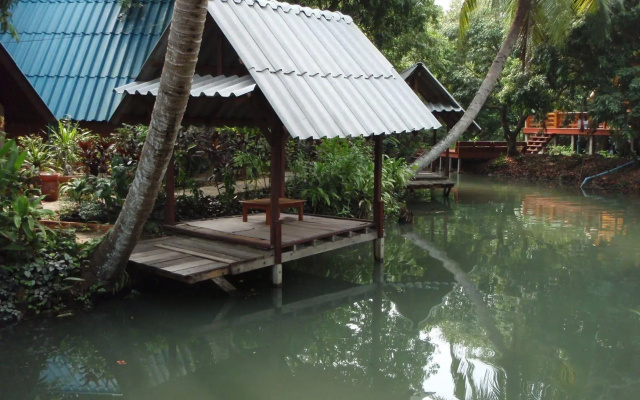 Banmaihom Amphawa