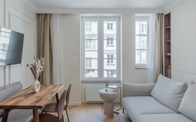 Lavie Maison Eiffel Dominique