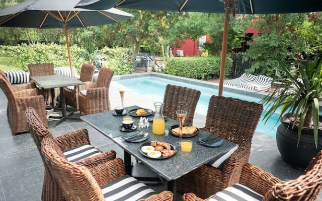 Ruby Rose Country House