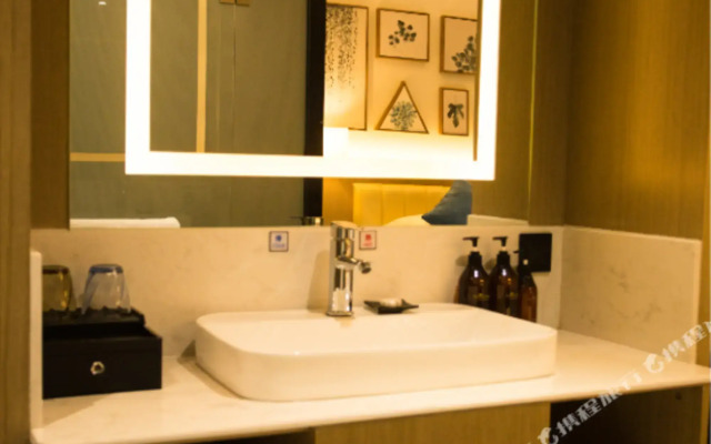 H Hotel (Xining Central Plaza)
