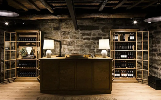 Quinta de S. Bernardo Winery & Farmhouse