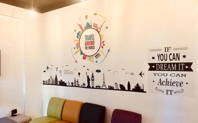 Transit Dorms - Hostel