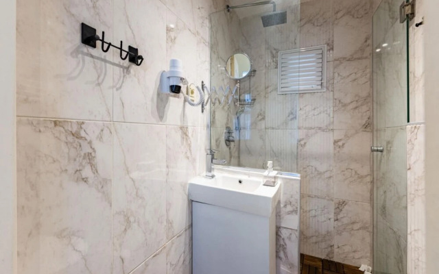 Flat 5 Min Walk to Taksim Square in Beyoglu