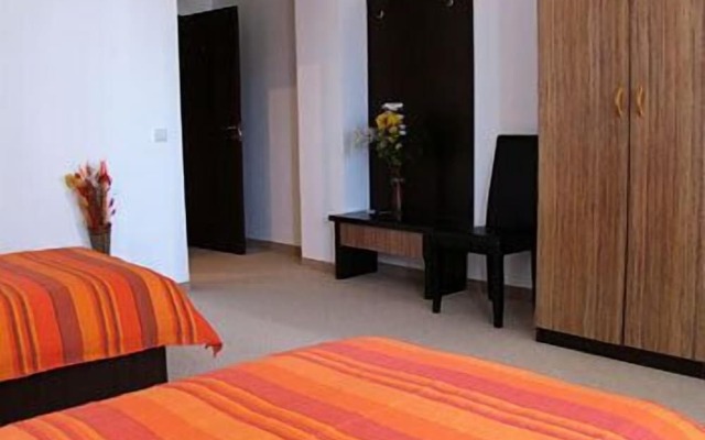 Stars Hotel
