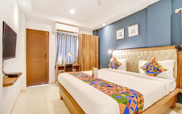 Fabhotel The Sun Suites