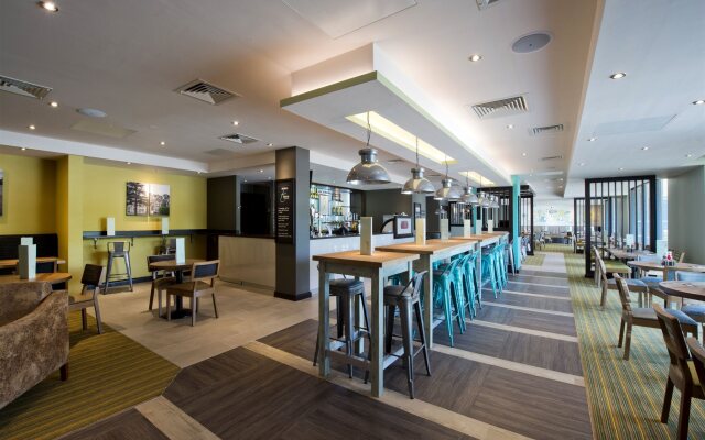 Premier Inn Milton Keynes Central Theatre District