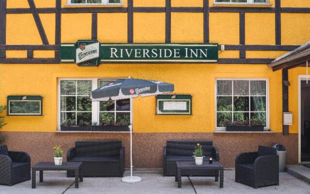 Riverside Inn