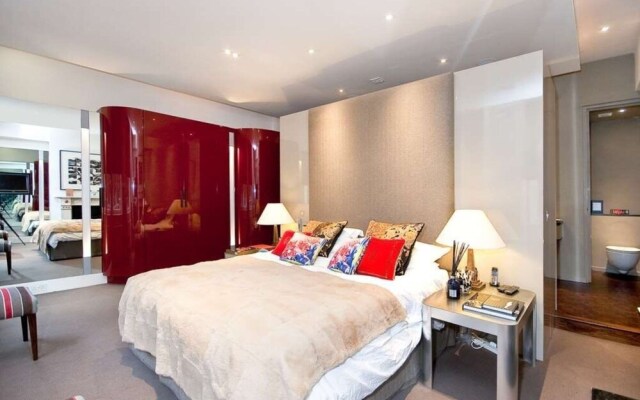 Outstanding 1 bed in Knightsbridge