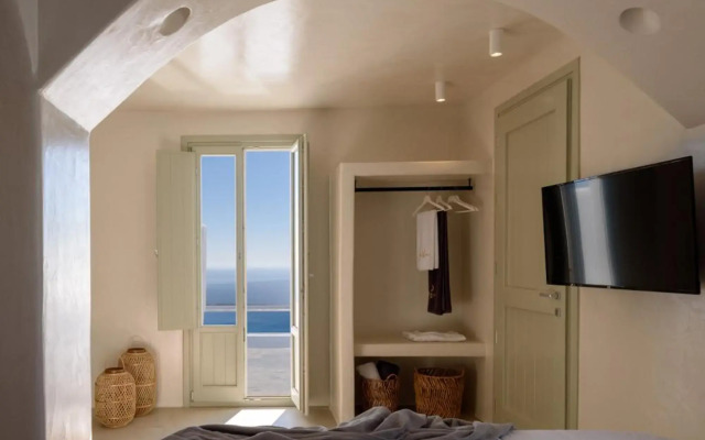 Terra Blanca Suites