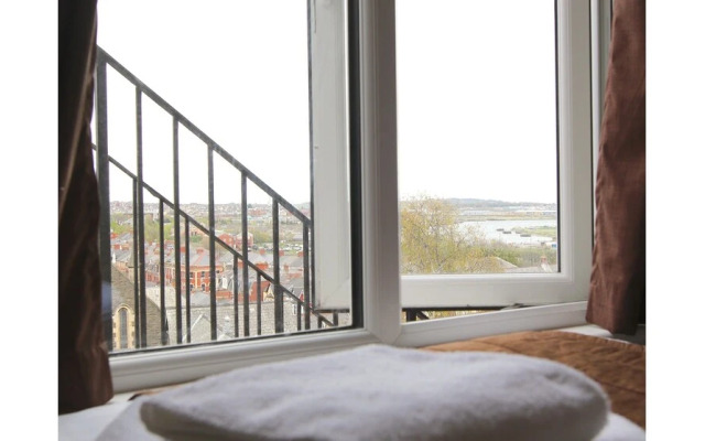 Aberthaw House Hotel