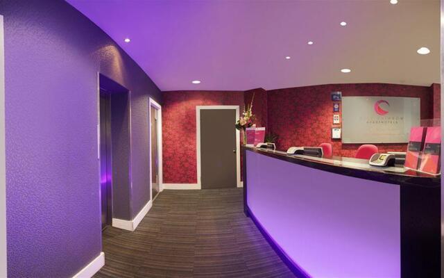 Manchester: Blue Rainbow Apartments