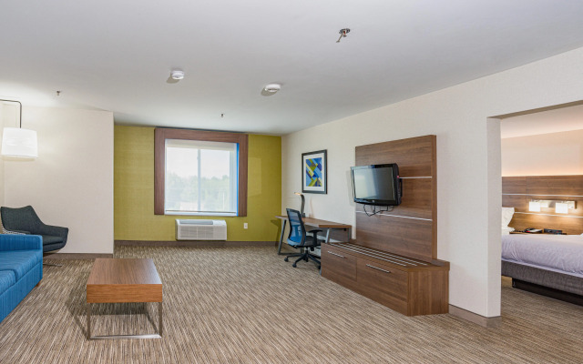 Holiday Inn Express Hotel & Suites Swansea by IHG