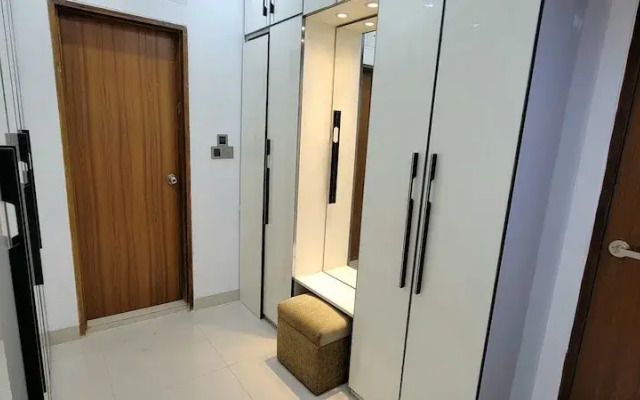 Luxurious 3-bhk Highly Secured & Close to Airport