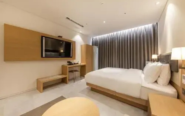 Masan Daisy Hotel