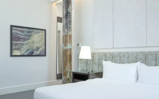 Hotel Henry Buffalo, Curio Collection By Hilton