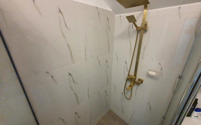 New apartment in luxury zone with garden,free parking