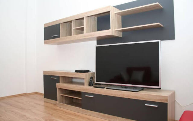 Platinum Rooms District 3 & 4