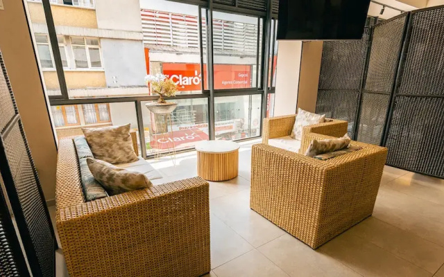 Hotel Balmoral Plaza