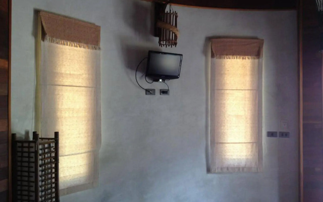 Malibu Beach Bungalows