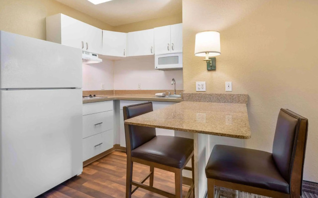 Extended Stay America Suites Newark Woodbridge