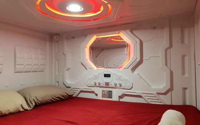Abbotsford Private Rooms & Pods @ 15 Charles Homestay