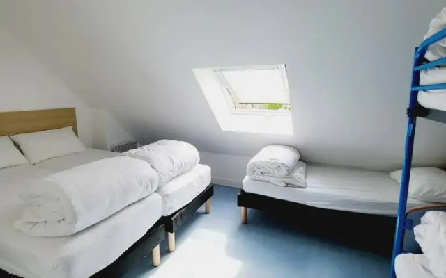 L'Etape du Mont, Family Hostel