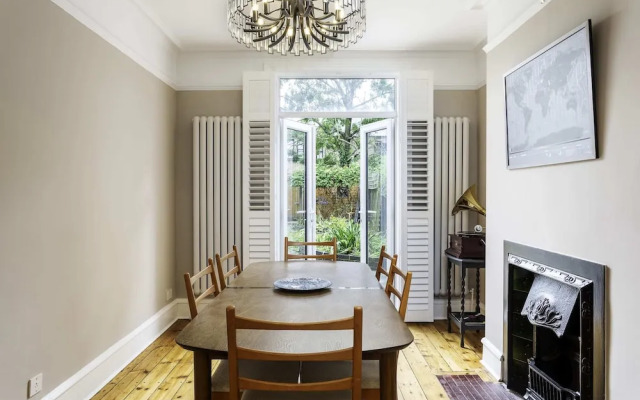 Terraced Edwardian House-poets' Corner