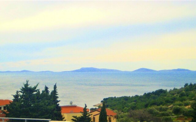 Apartment With one Bedroom in Murter, With Wonderful sea View, Balcony