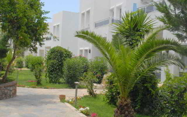 Ladonia Hotels Leo Beach Resort