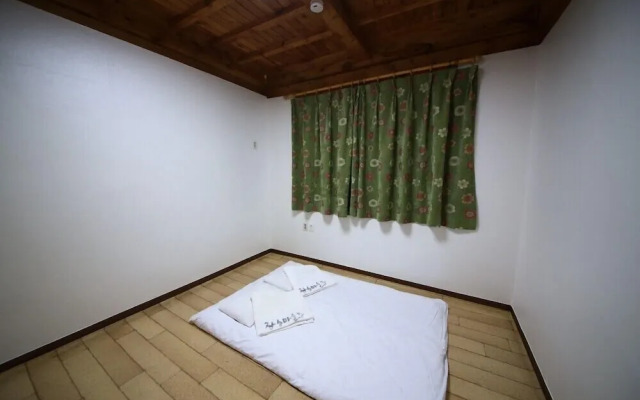 Jangseung Park Pension