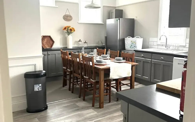 Luxury Family Home Central Bournemouth Sleeps 6