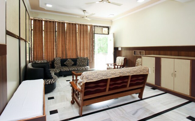 OYO Home 18384 Fabulous Stay