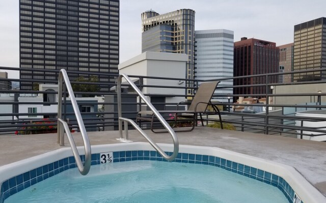 Prime Location For UCLA Students S209