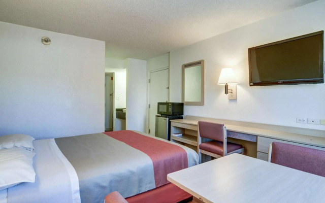 Motel 6 Greenwood Village, CO - Denver - South Tech Center