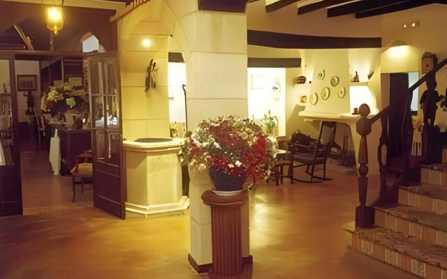 Petit Hotel Restaurante Ses Rotges - Adults Only