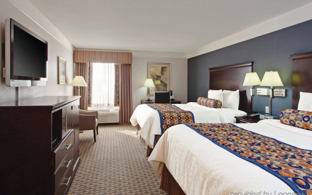 Fairfield by Marriott Inn & Suites Fresno River Park