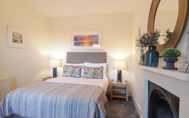 Cormack Lodge - Brodie Castle