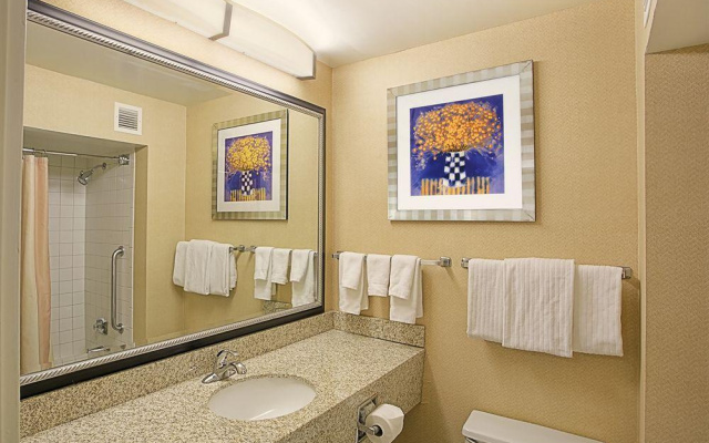 Courtyard By Marriott Valparaiso