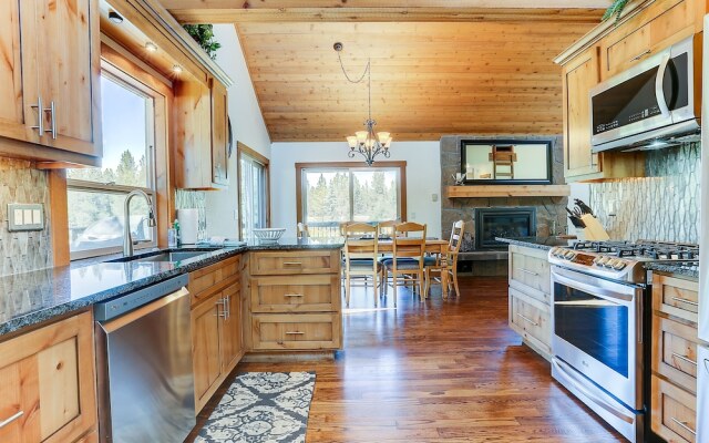 3 Spyglass Home on Meadows Golf Course feature Brand New Hot Tub and Bikes by RedAwning