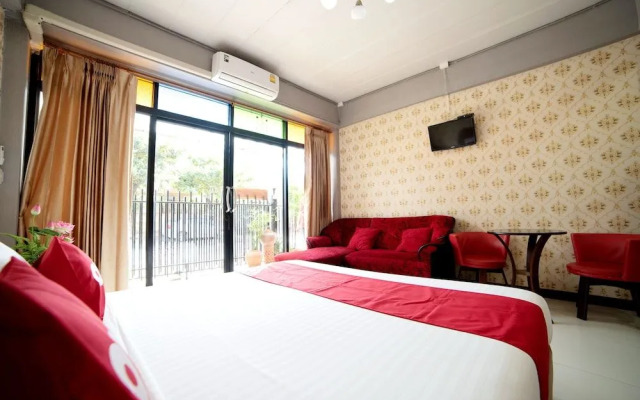 OYO 465 Krung Kao Traveller Lodge