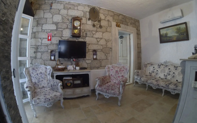 Rue d’Azur Alacati