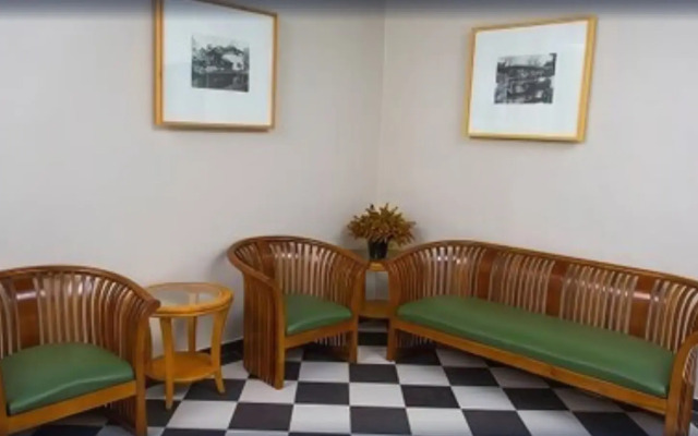 Akar Hotel Jalan TAR