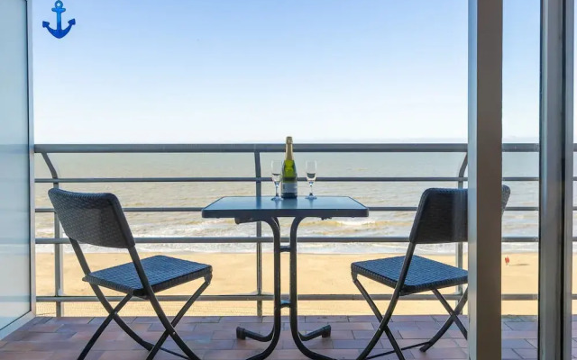 Cosy Apartment With Family