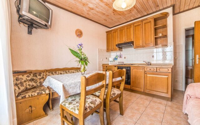 Apartments Javoran 3108