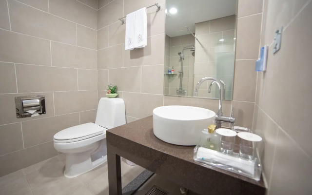 Reve Hotel Jeju