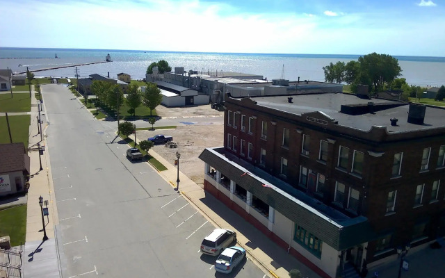 The Kewaunee Inn