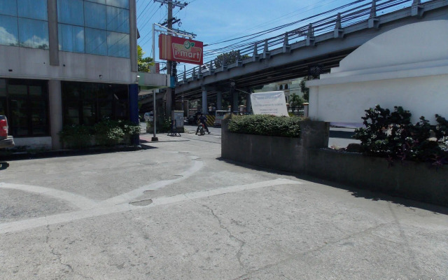 Regatta Residence Hotel