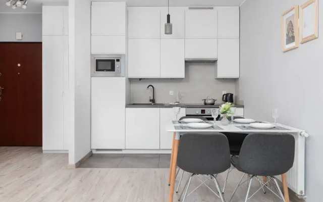 Gdańsk City Center Modern by Renters