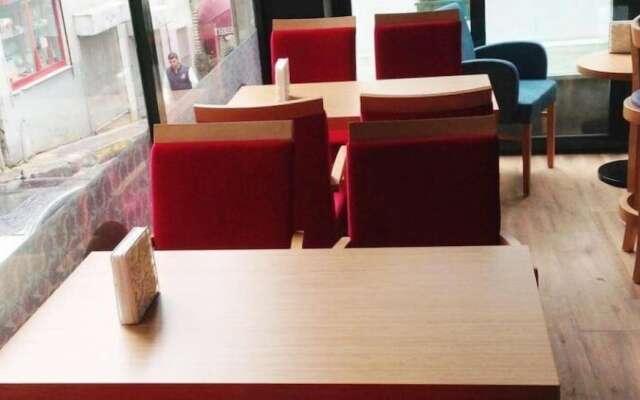 Taksimparis Apartments